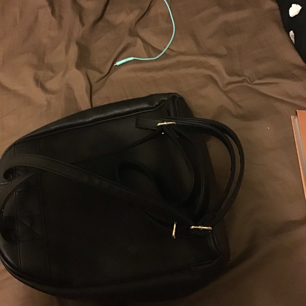 Purse/backpack - Picture 3 of 3